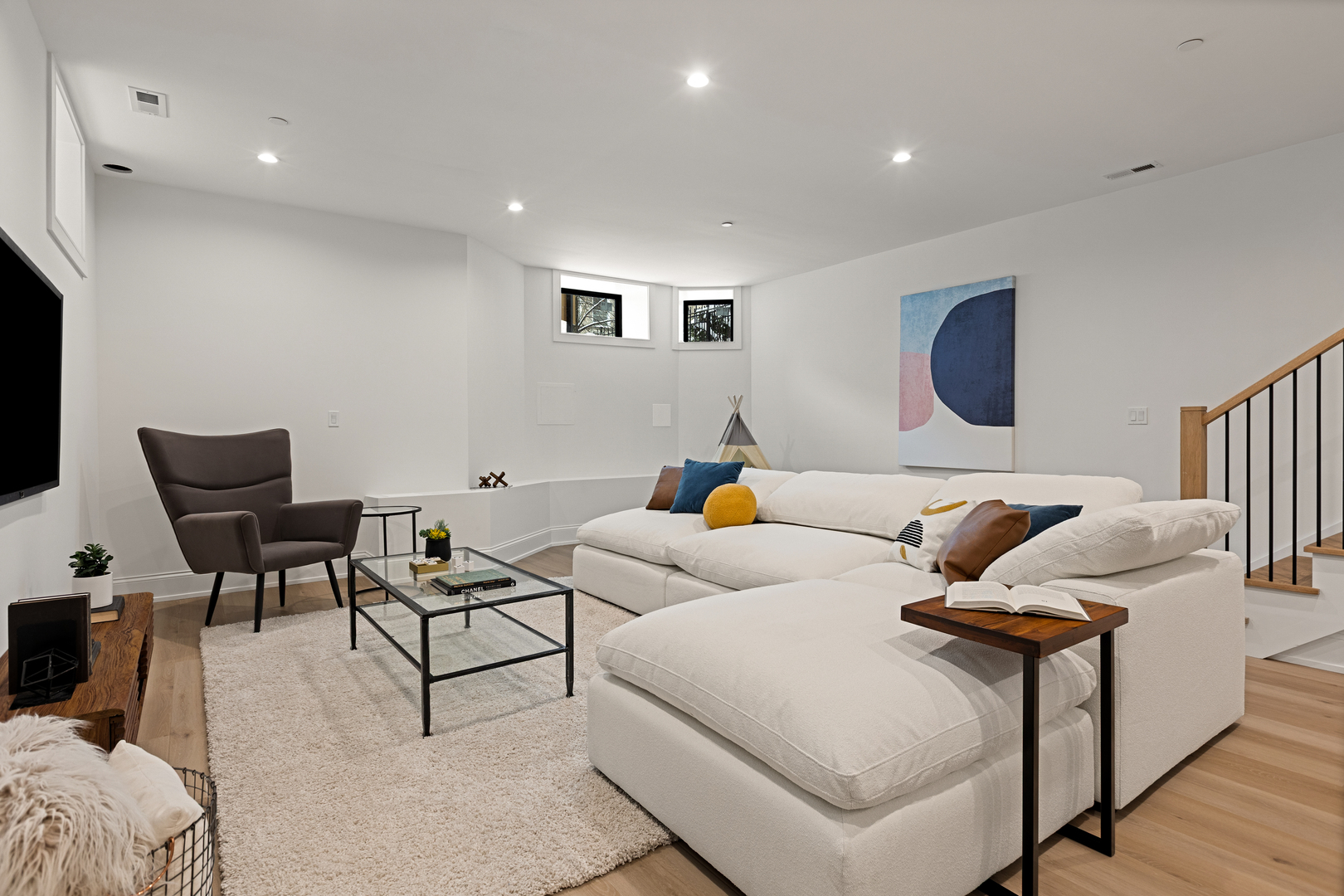 3711 N Magnolia Ave Chicago, IL 60613