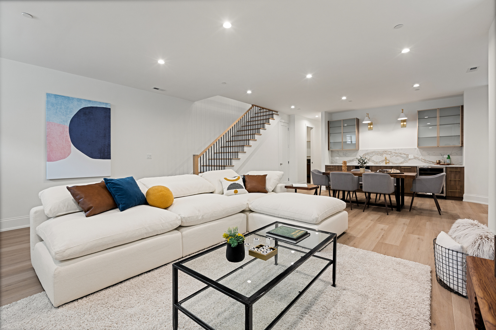 3711 N Magnolia Ave Chicago, IL 60613