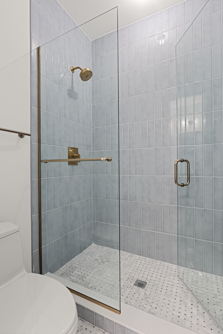 3711 N Magnolia Ave Chicago, IL 60613