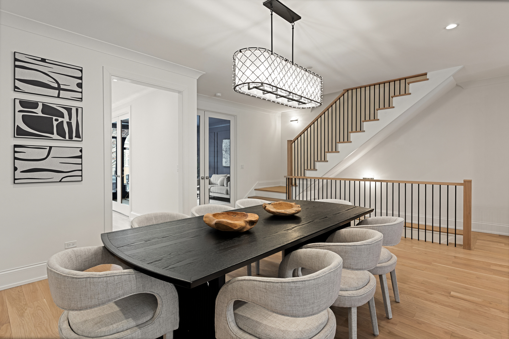 3711 N Magnolia Ave Chicago, IL 60613