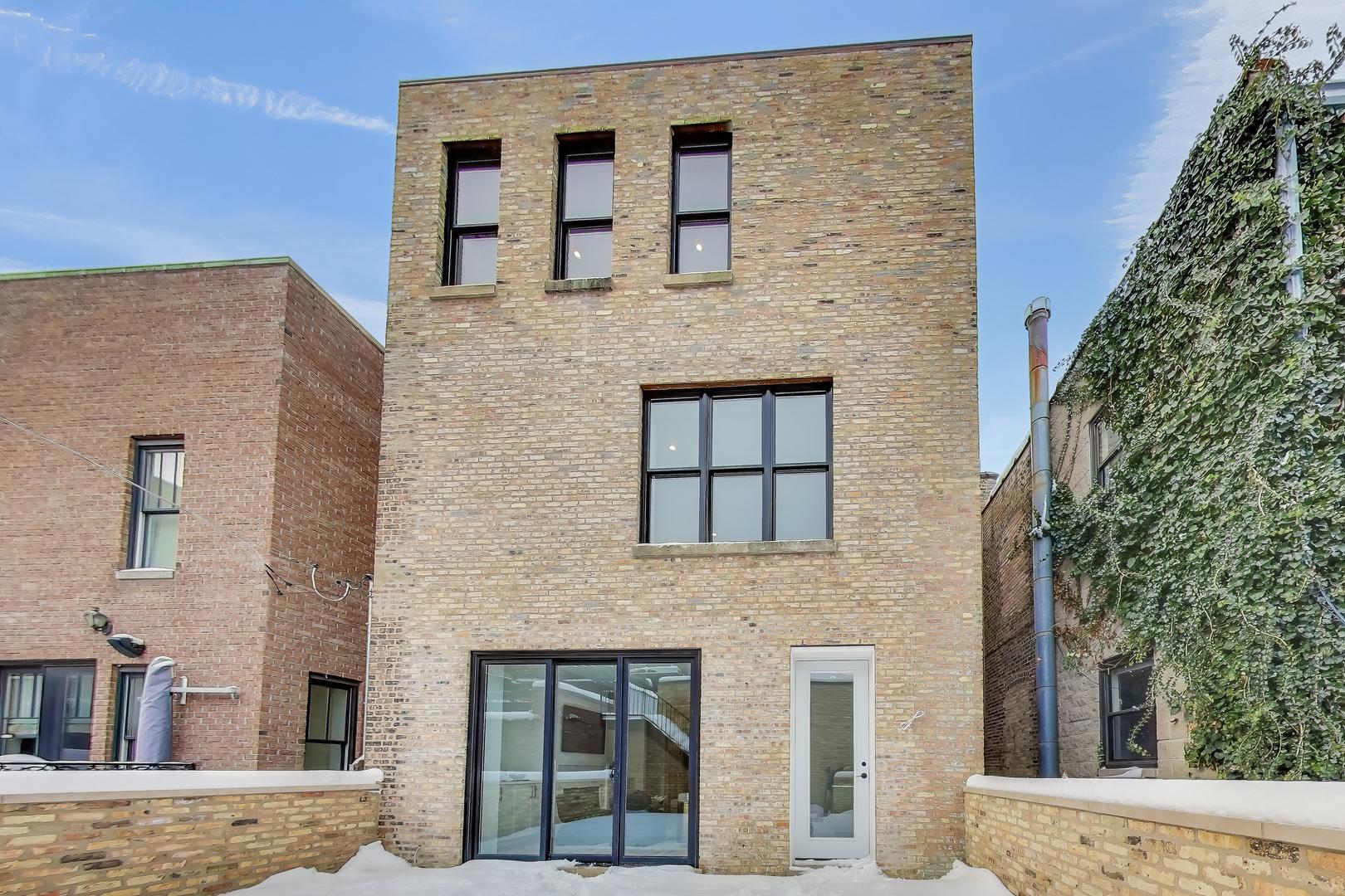 3711 N Magnolia Ave Chicago, IL 60613