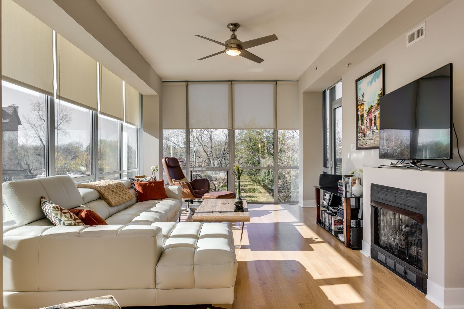 525 KEDZIE Ave #402 Evanston, IL 60202