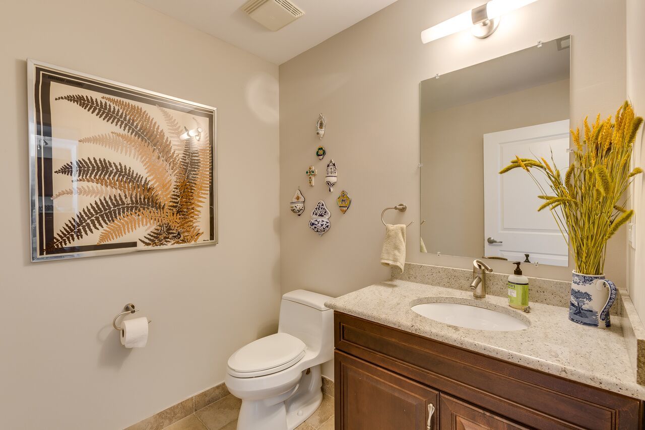 525 KEDZIE Ave #402 Evanston, IL 60202