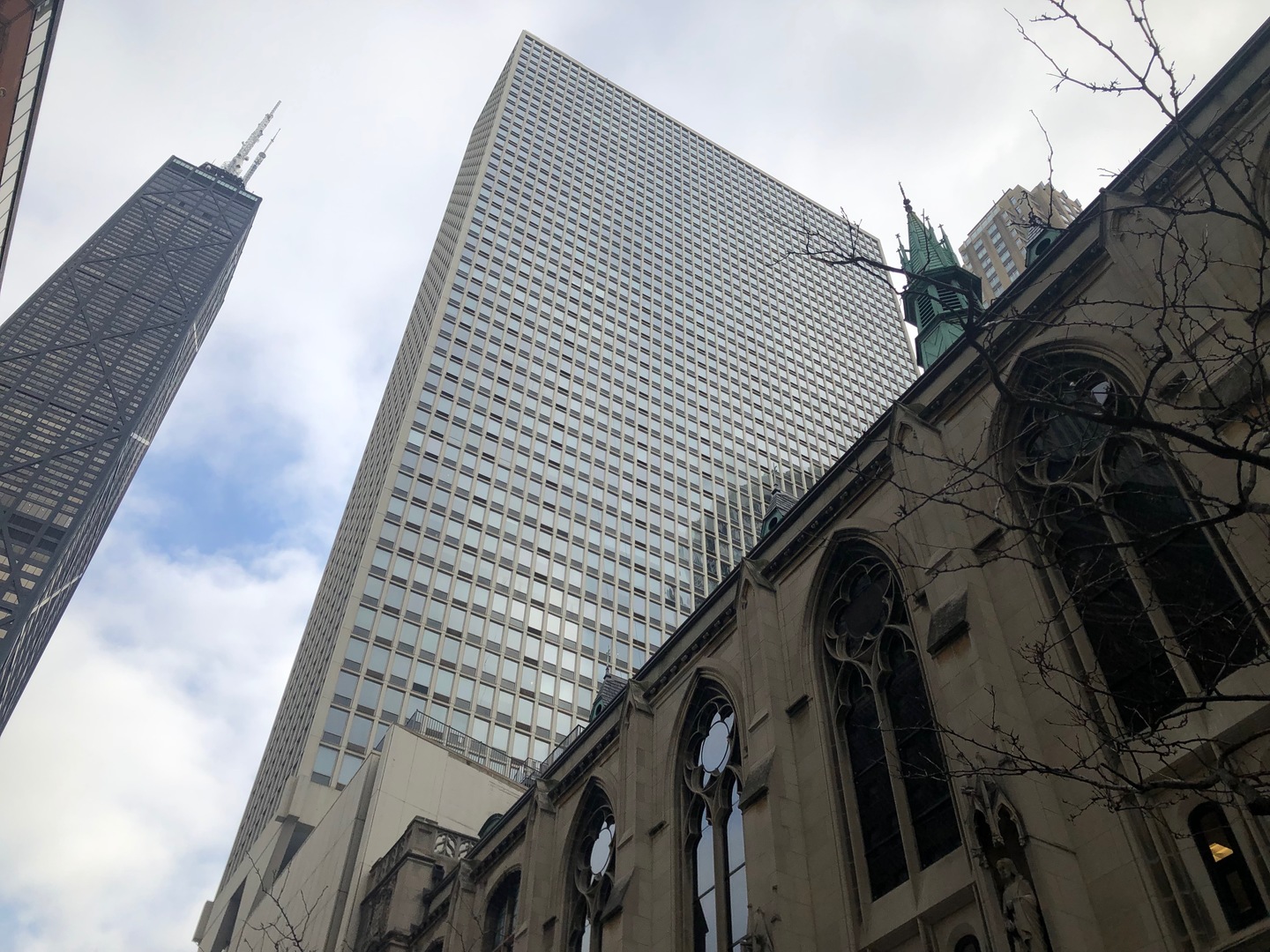 111 E CHESTNUT St #47BD