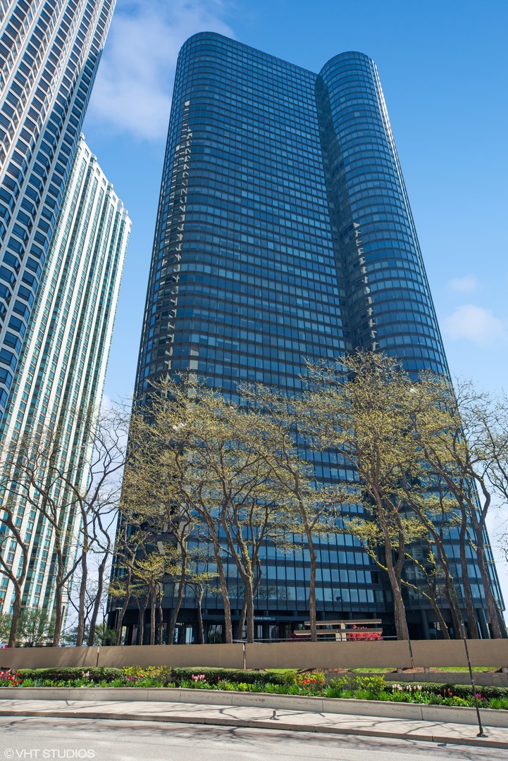 155 N Hbr Dr #610