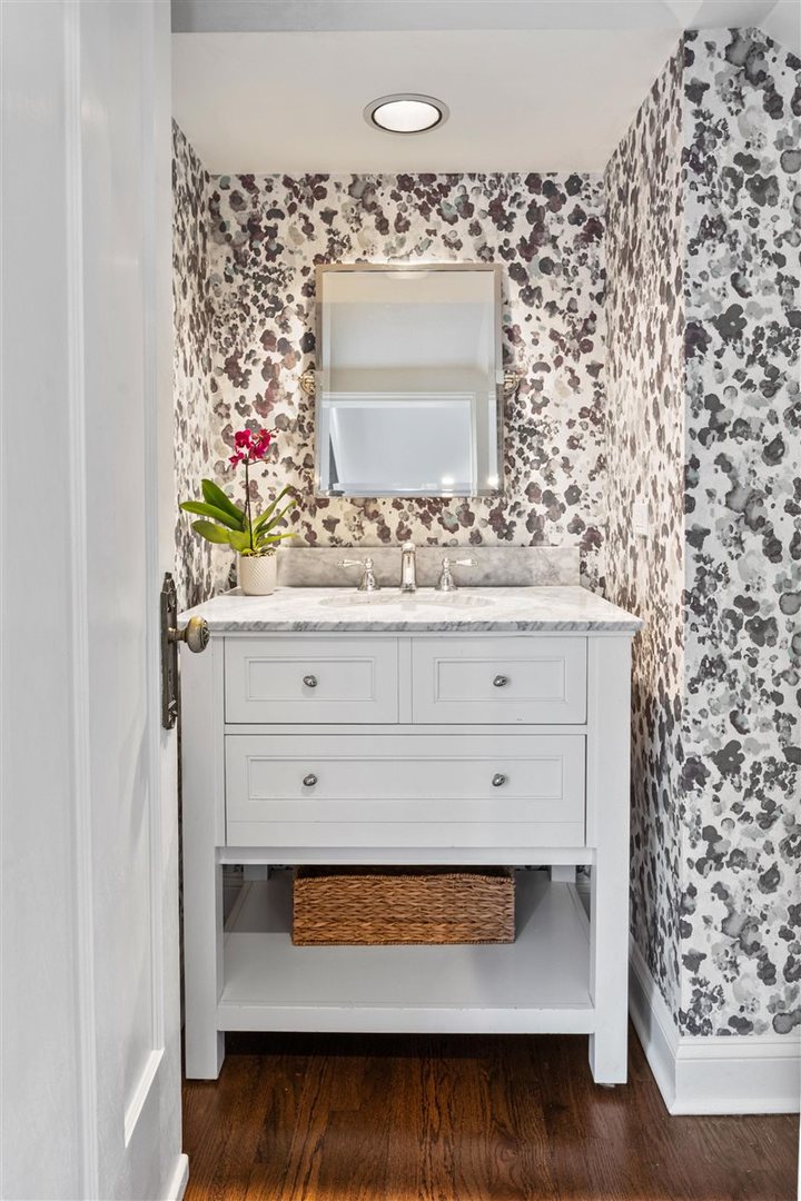 315 Washington Ave Wilmette, IL 60091