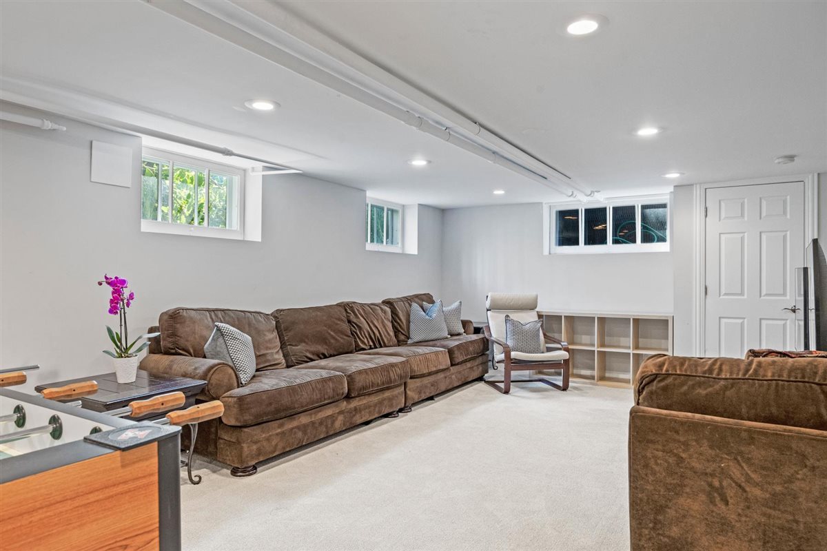 315 Washington Ave Wilmette, IL 60091