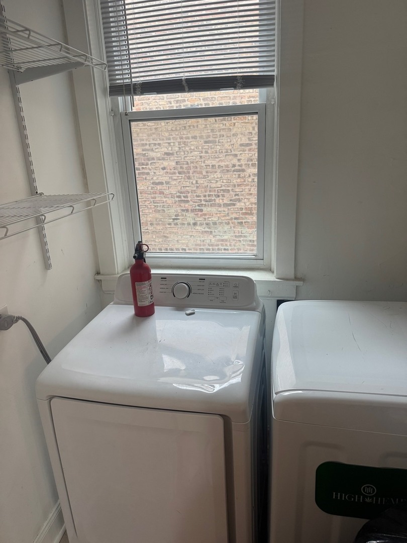 6829 S Cornell Ave #2 Chicago, IL 60649