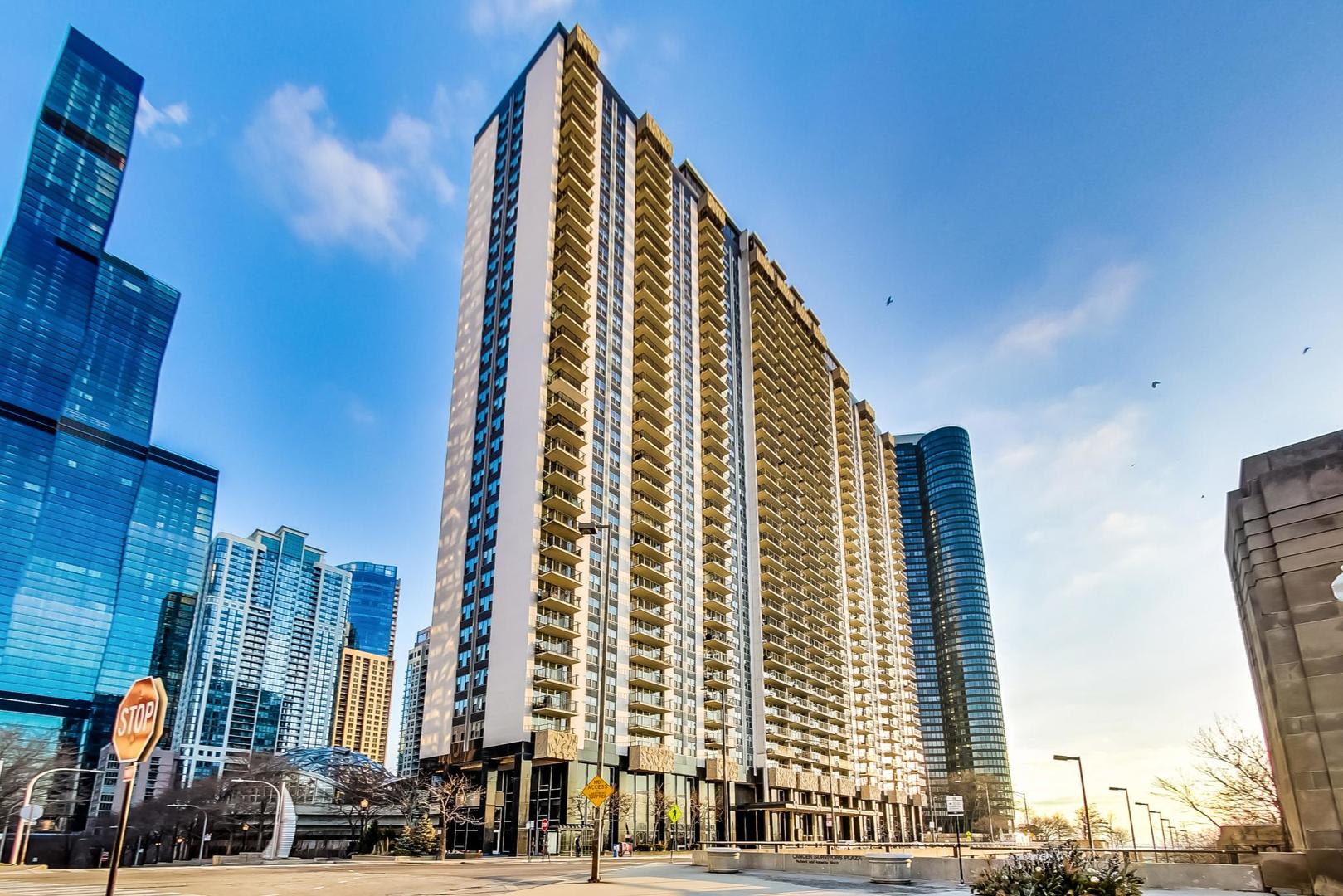 400 E Randolph St #1824