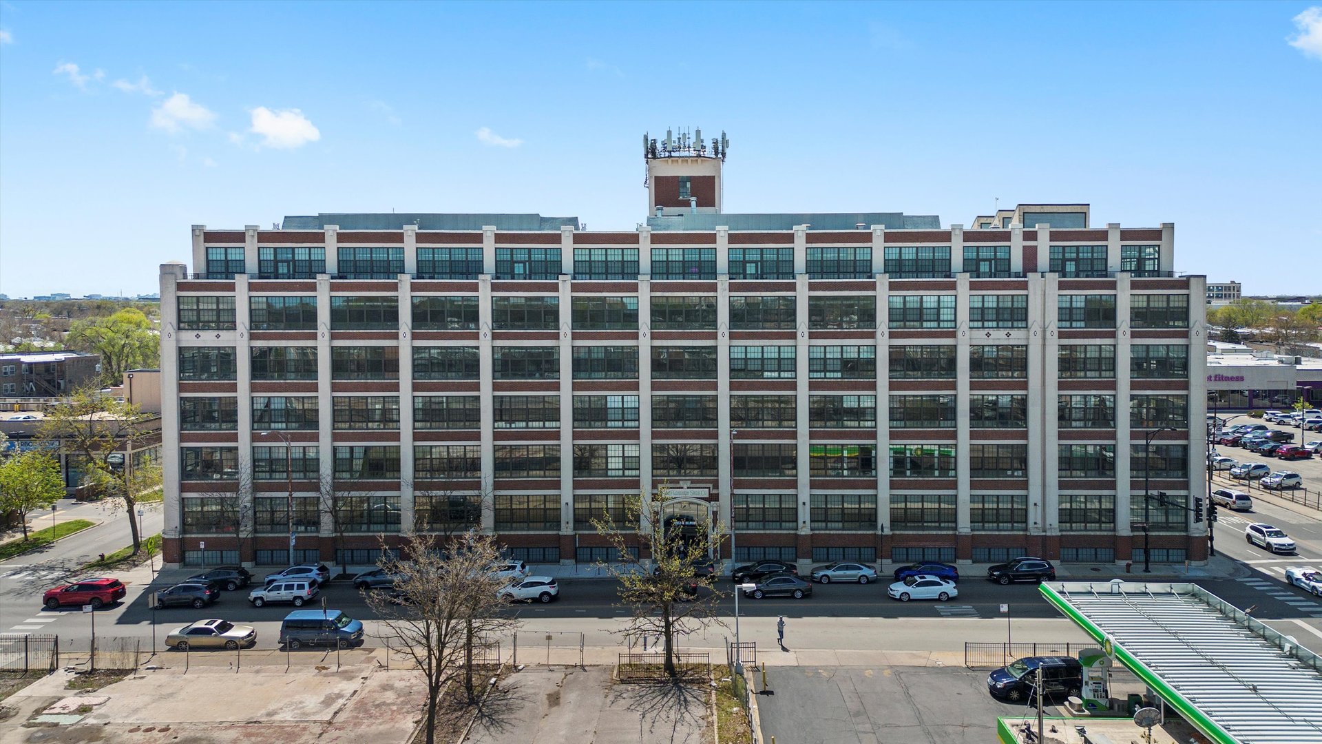 3963 W Belmont Ave #613