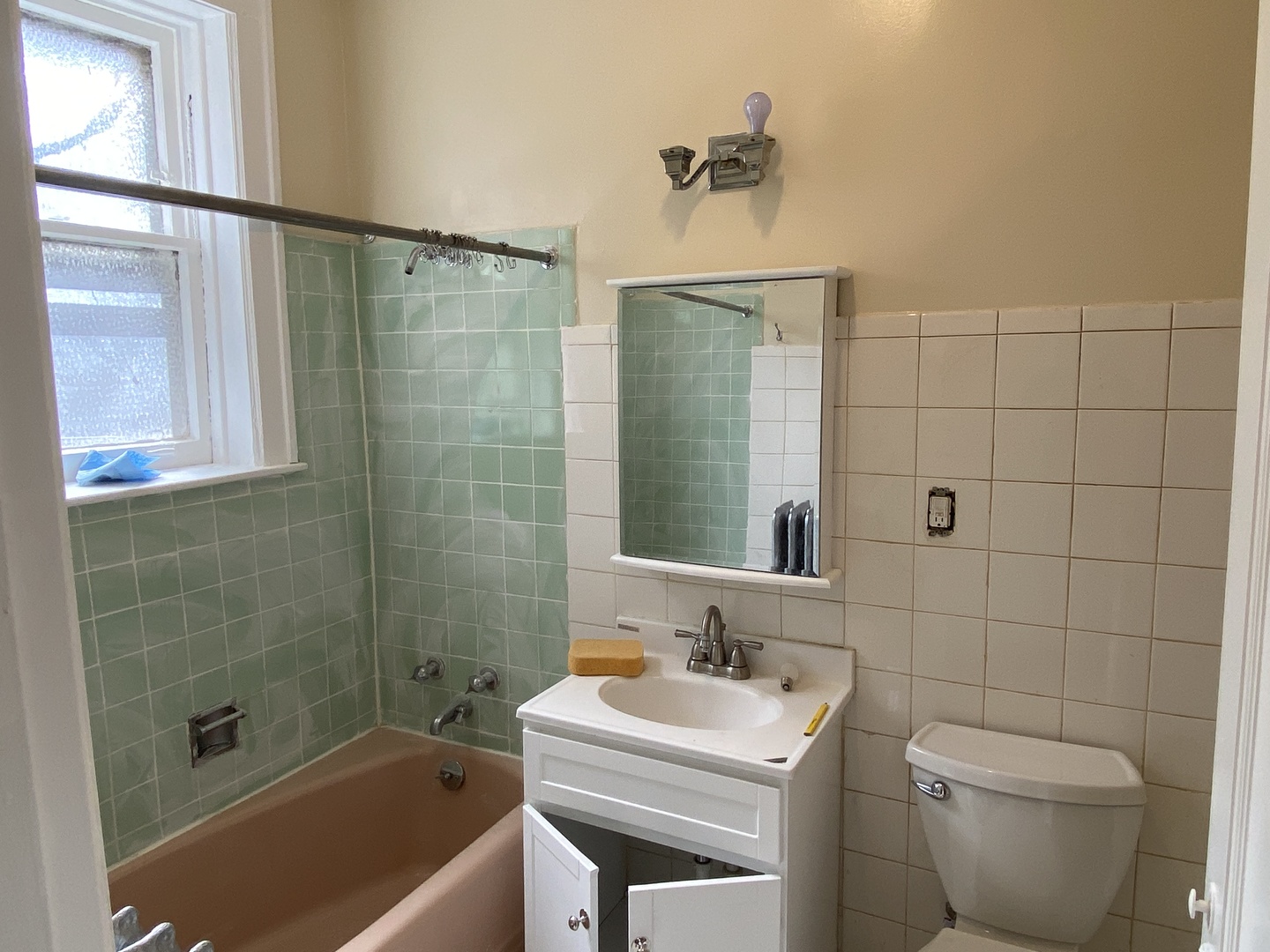 737 Clarence Ave Oak Park, IL 60304