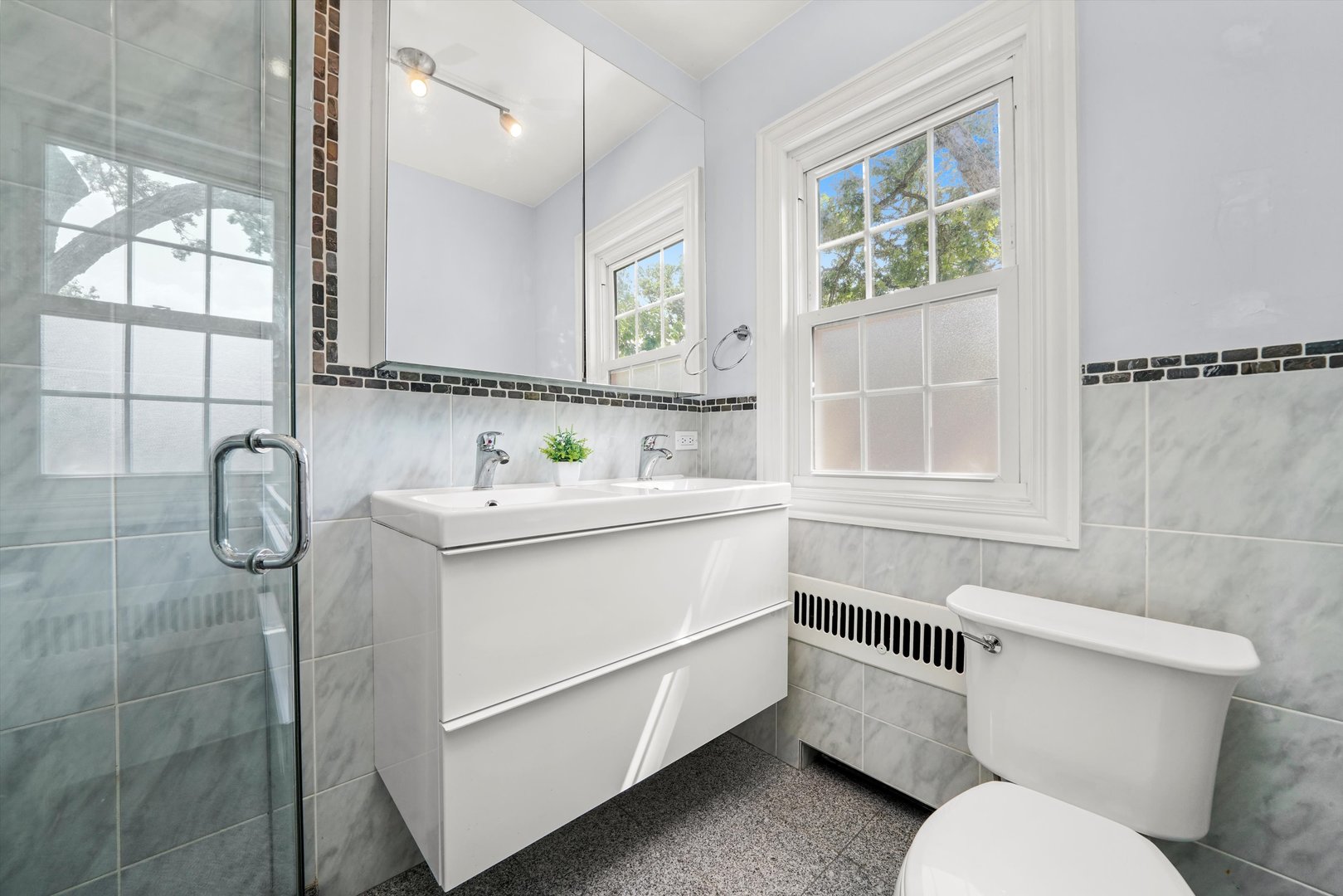 2108 Harrison St Evanston, IL 60201