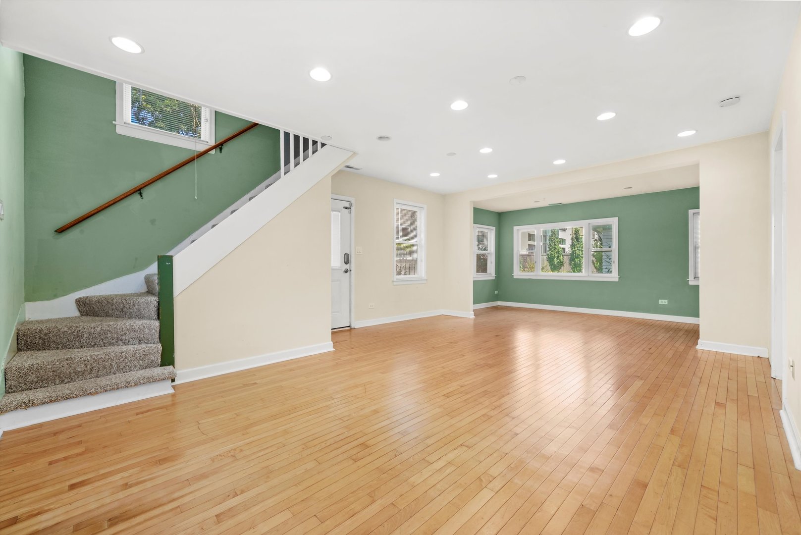 2108 Harrison St Evanston, IL 60201