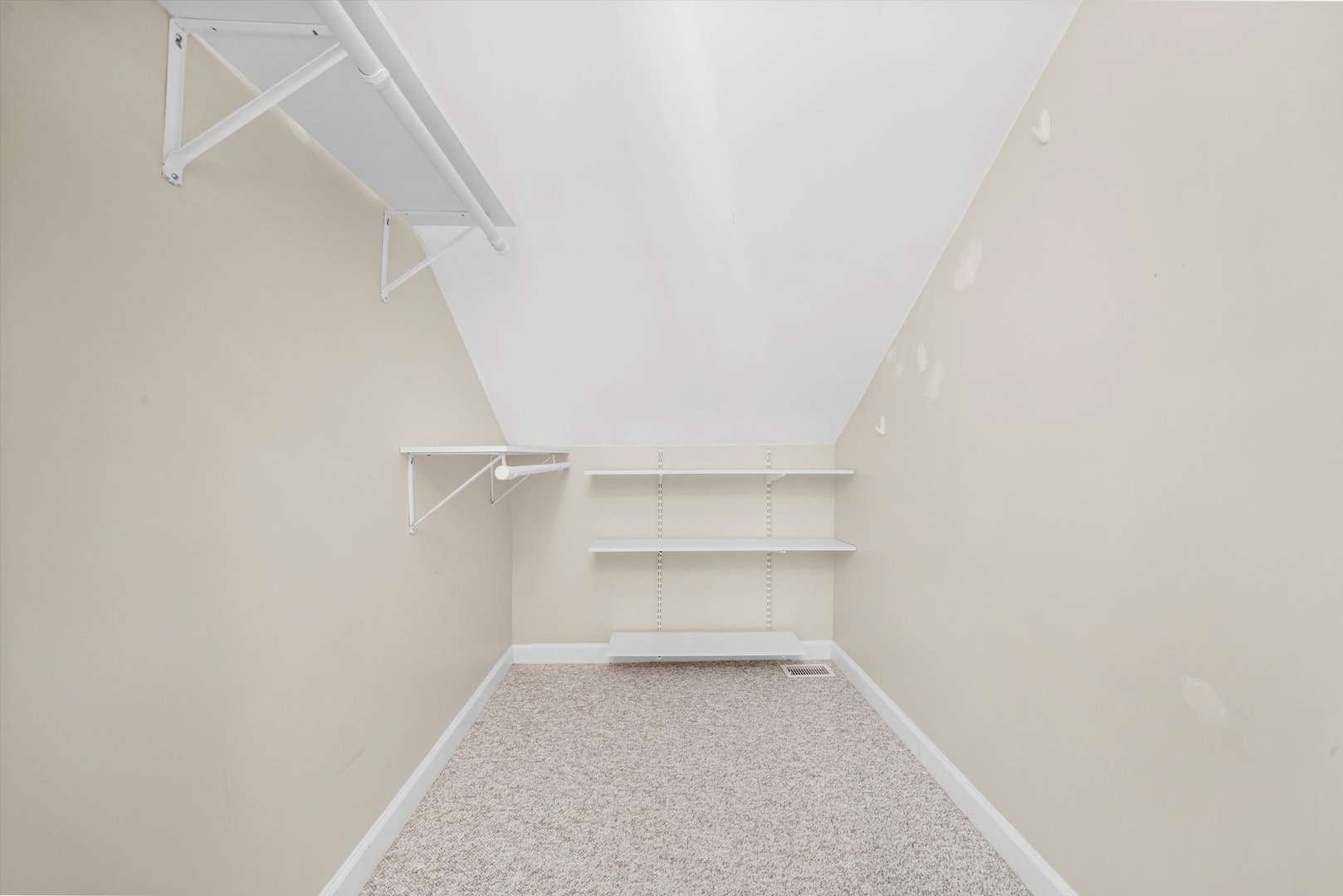 2108 Harrison St Evanston, IL 60201