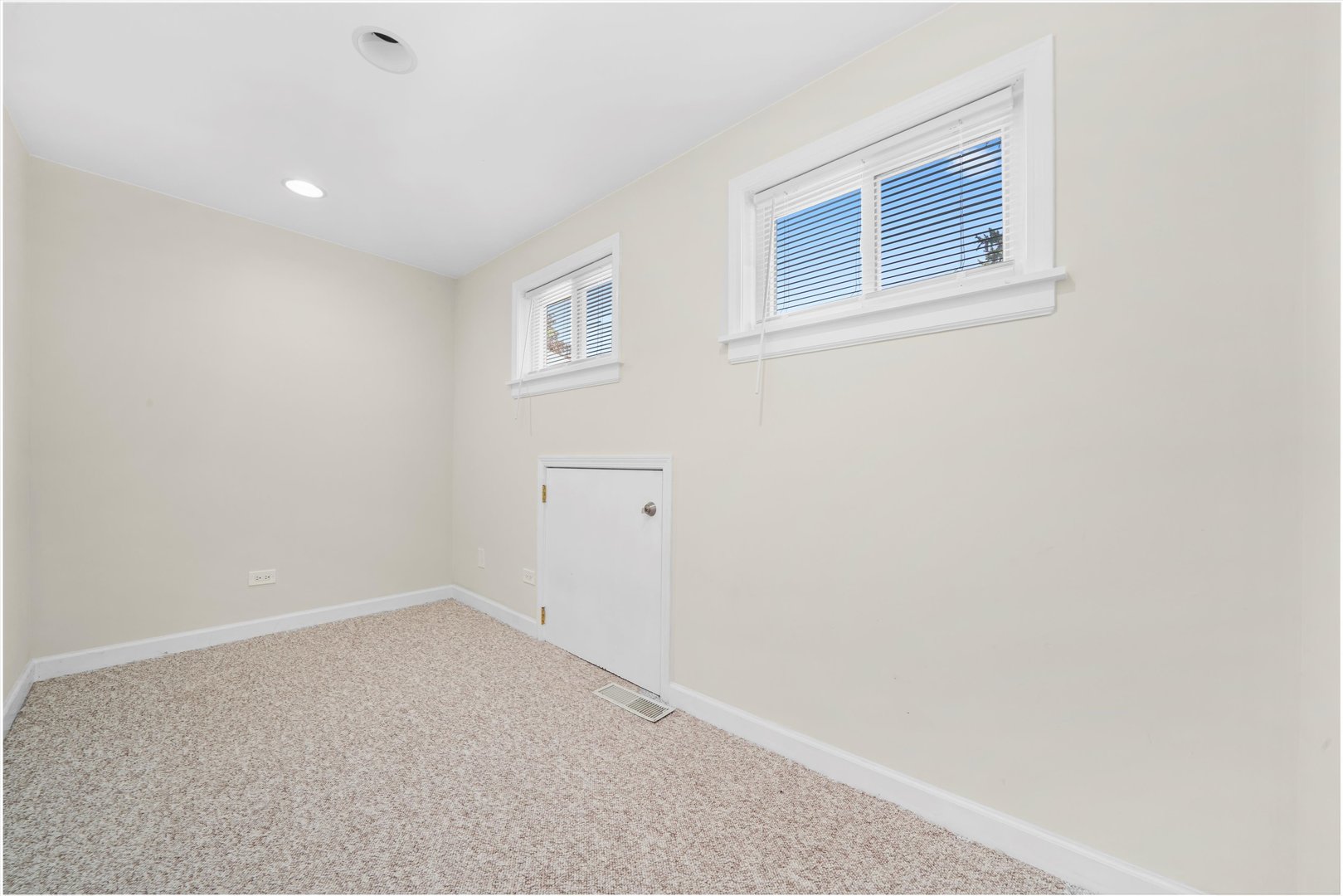 2108 Harrison St Evanston, IL 60201