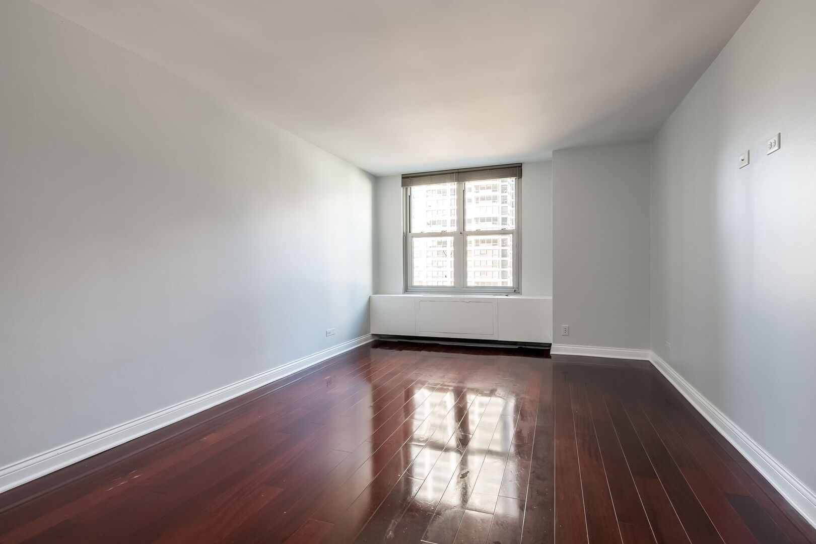 400 E RANDOLPH St #1528 Chicago, IL 60601