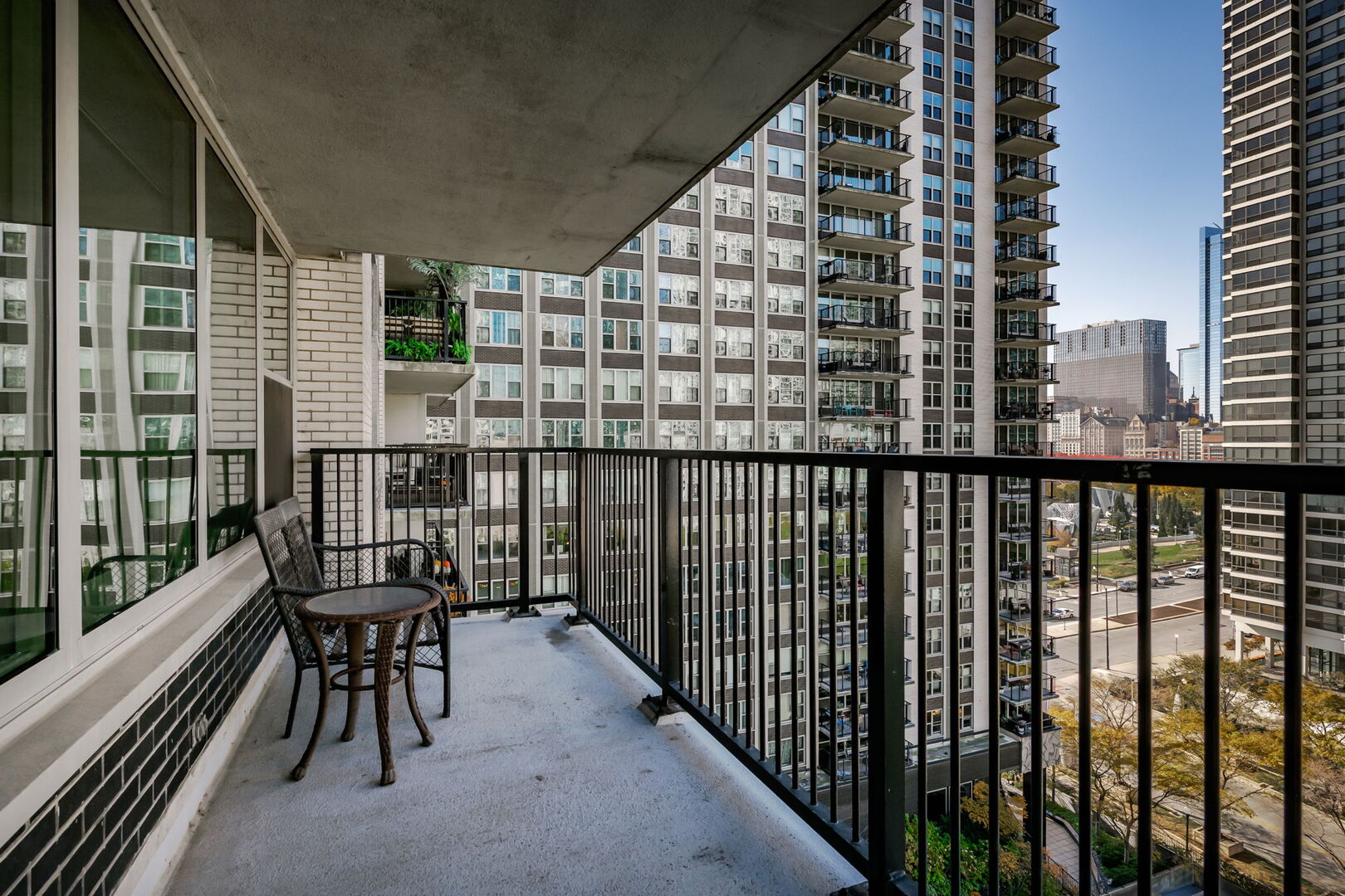 400 E RANDOLPH St #1528 Chicago, IL 60601