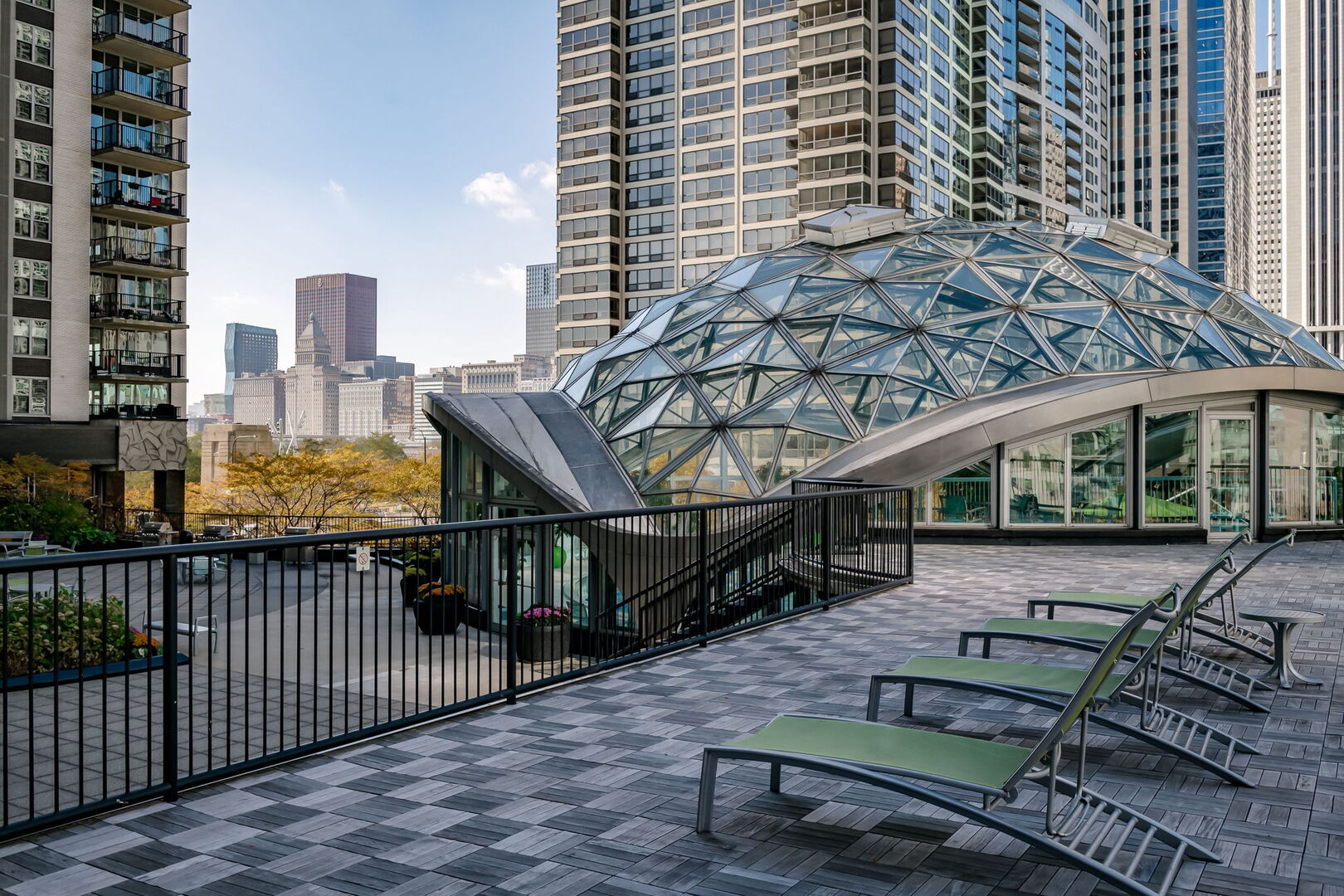 400 E RANDOLPH St #1528 Chicago, IL 60601