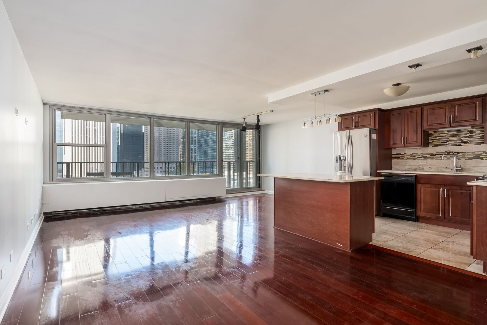 400 E RANDOLPH St #1528 Chicago, IL 60601