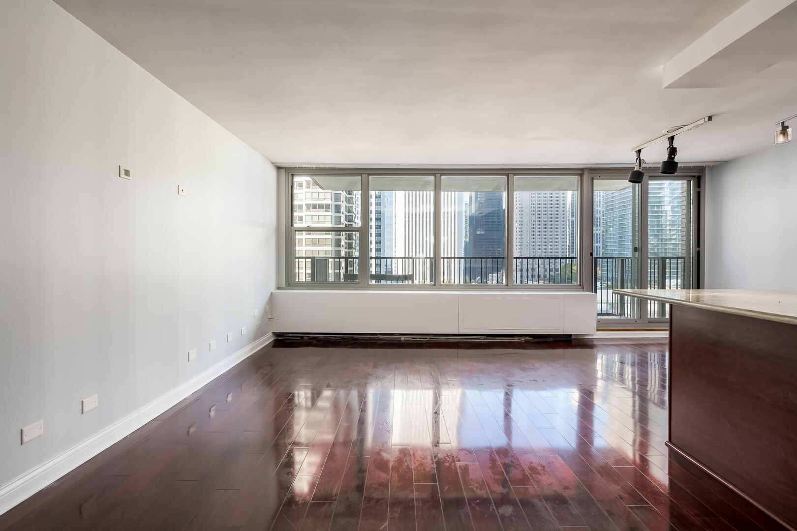 400 E RANDOLPH St #1528 Chicago, IL 60601