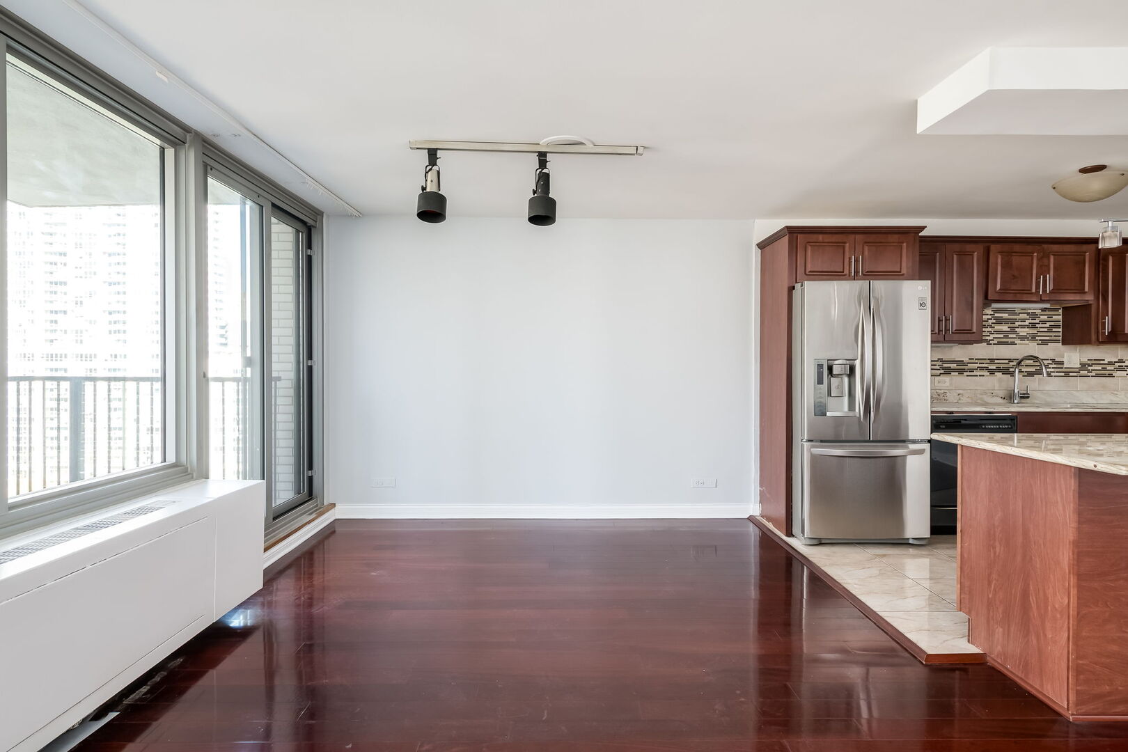 400 E RANDOLPH St #1528 Chicago, IL 60601