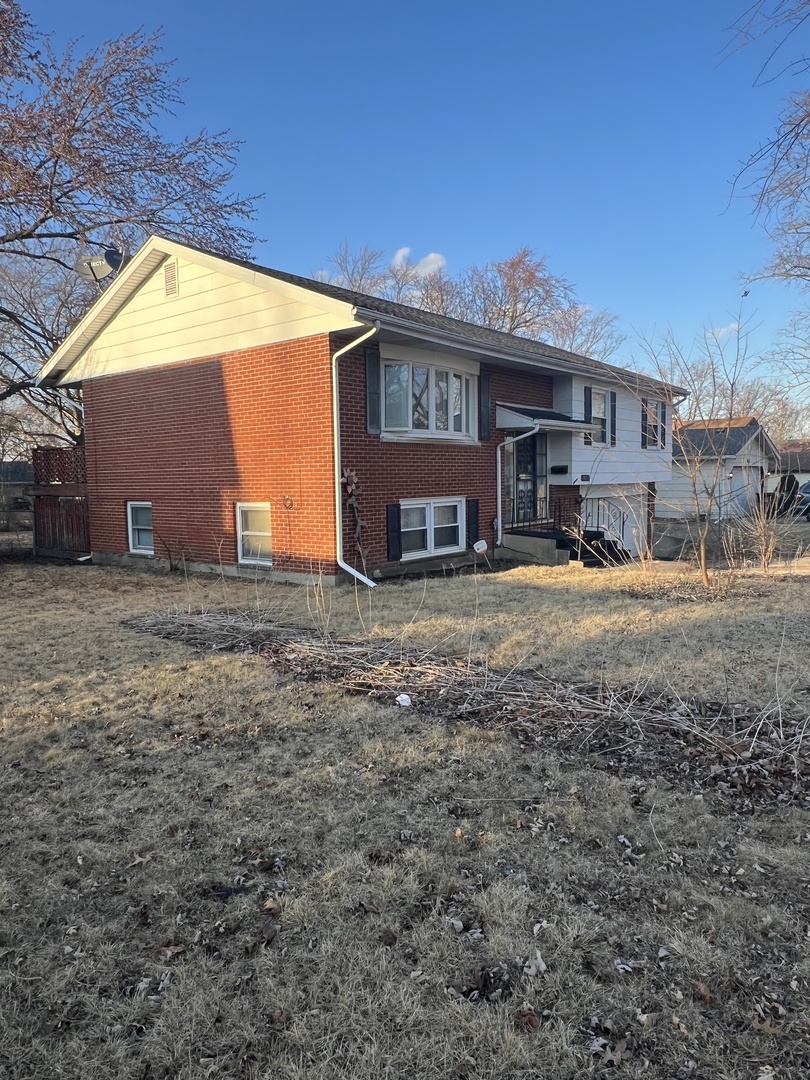 4656 176th Pl Country Club Hills, IL 60478