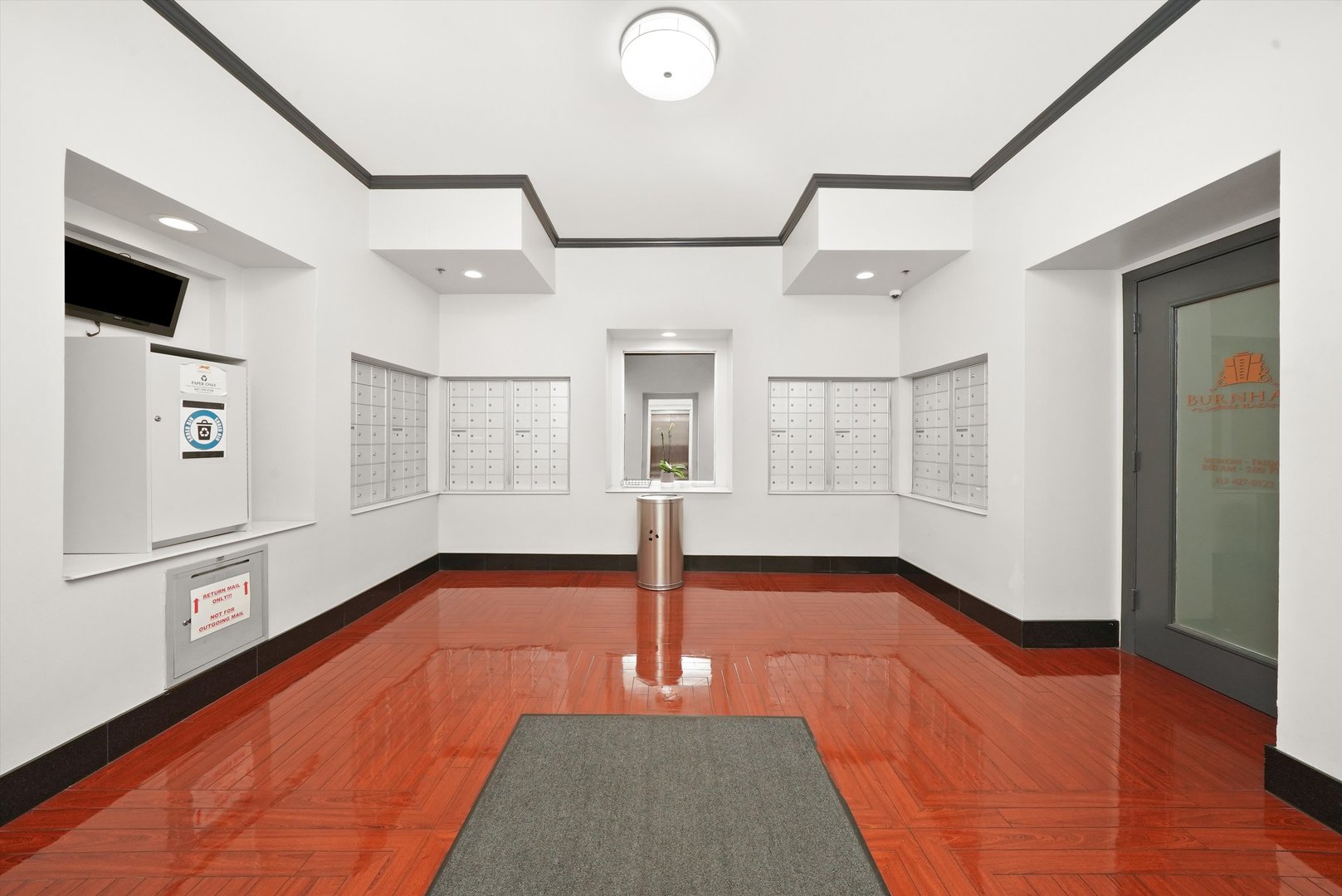 40 E 9TH St #707 Chicago, IL 60605