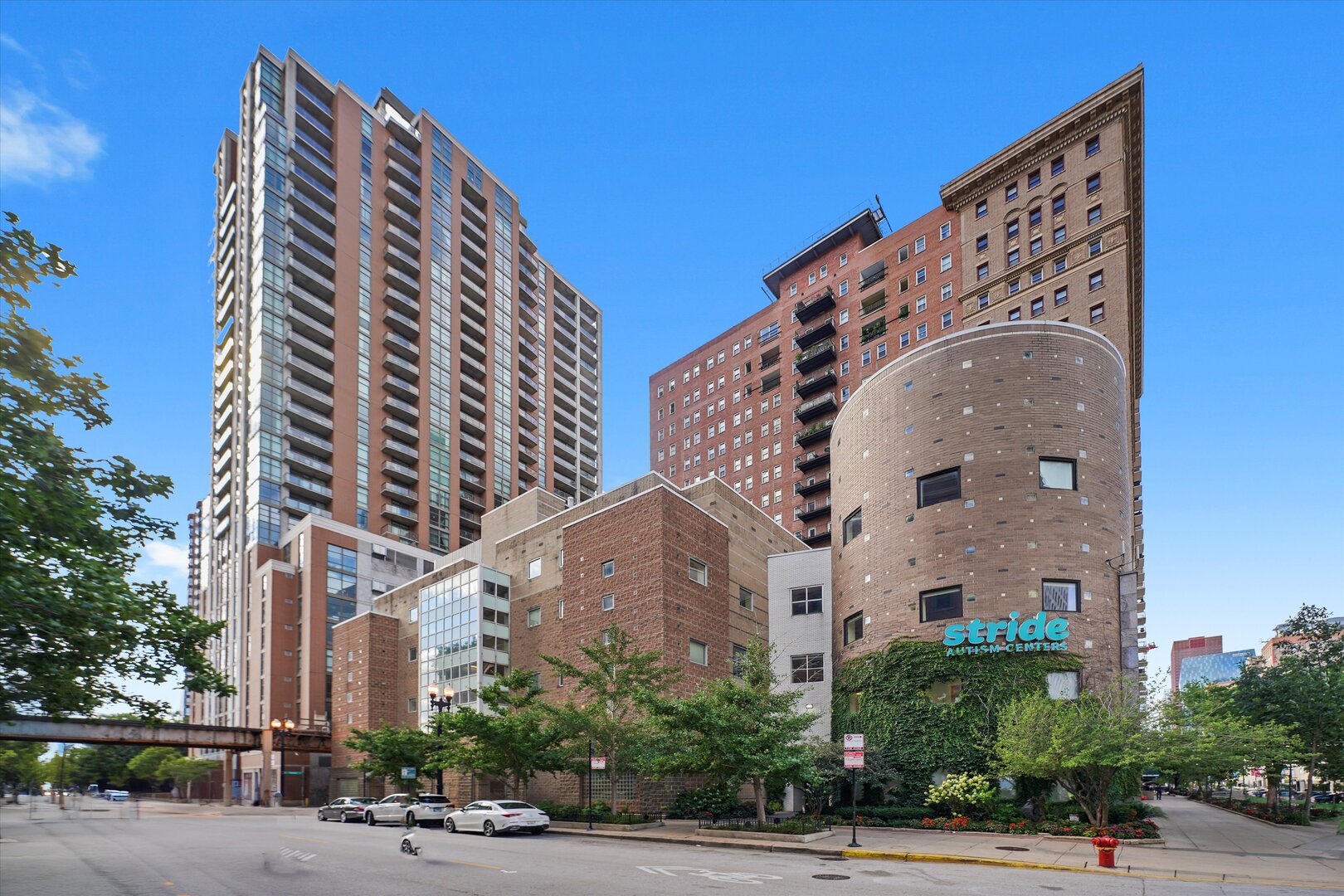 40 E 9TH St #707 Chicago, IL 60605