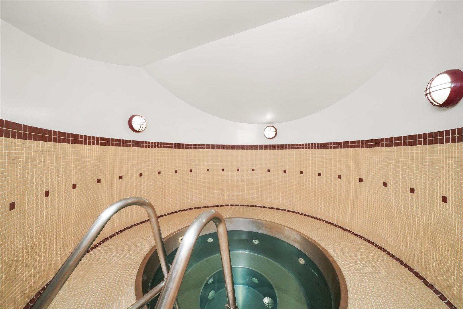 40 E 9TH St #707 Chicago, IL 60605