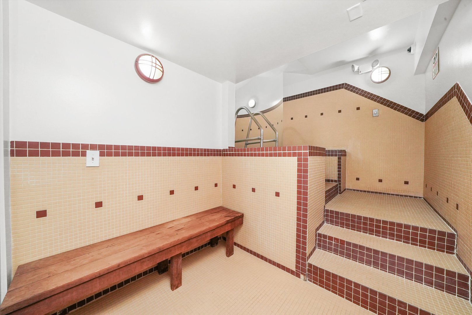 40 E 9TH St #707 Chicago, IL 60605