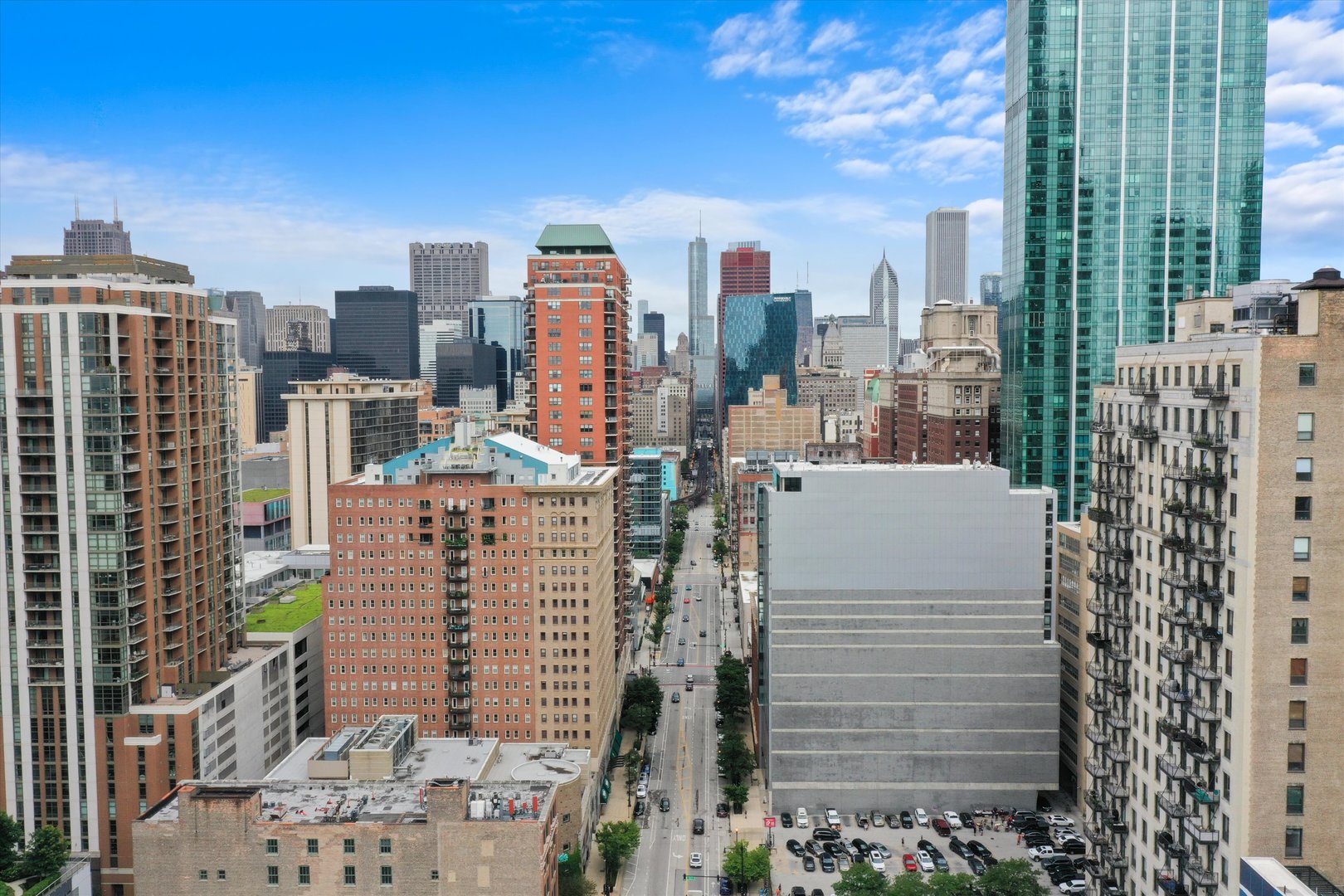 40 E 9TH St #707 Chicago, IL 60605