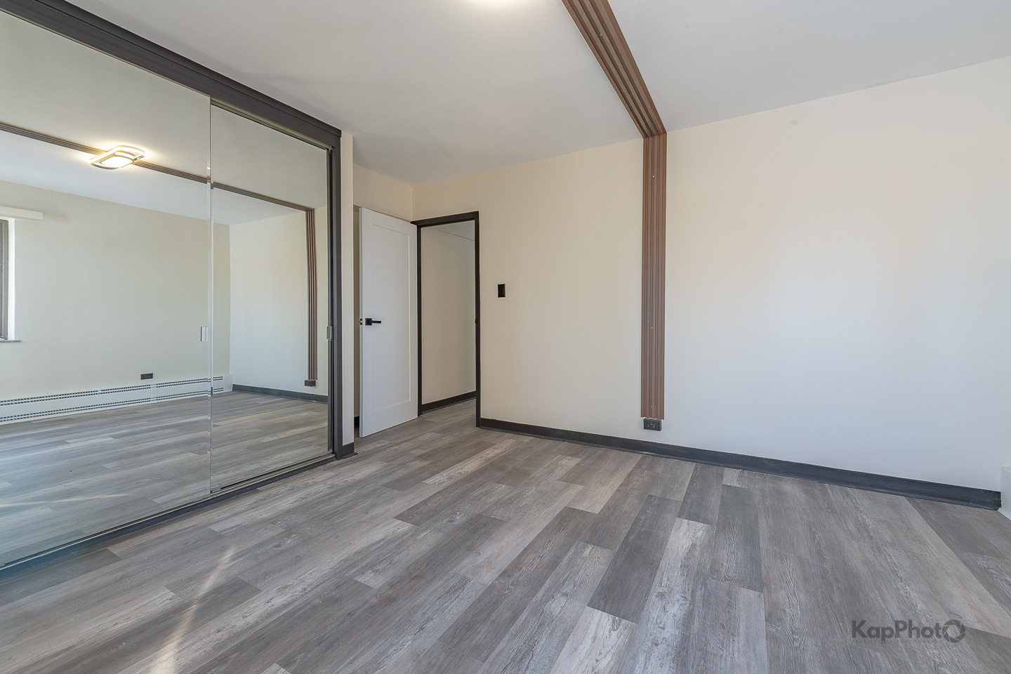 7337 S South Shr Dr #902 Chicago, IL 60649