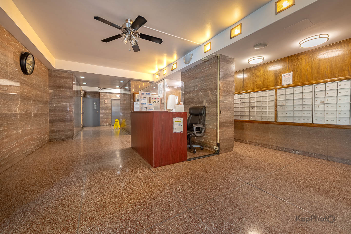 7337 S South Shr Dr #902 Chicago, IL 60649