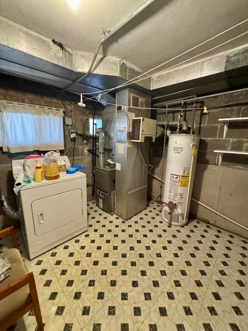 9035 N Clifton Ave Niles, IL 60714