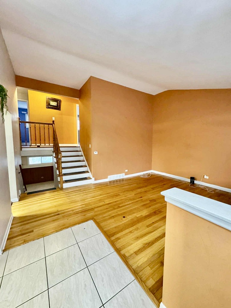 9035 N Clifton Ave Niles, IL 60714