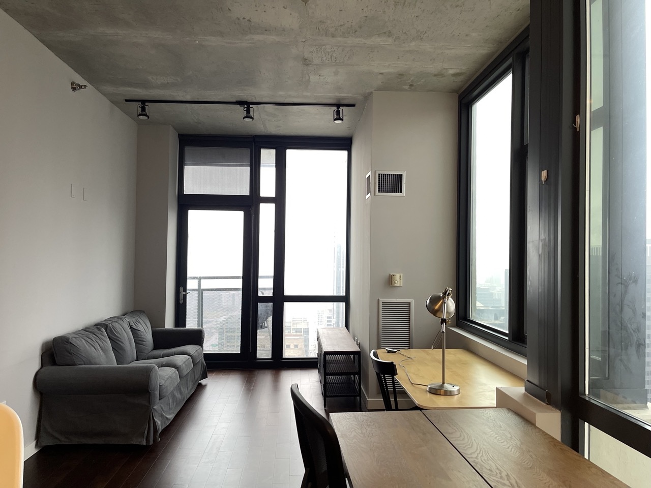 235 W VAN BUREN St #4214 Chicago, IL 60607