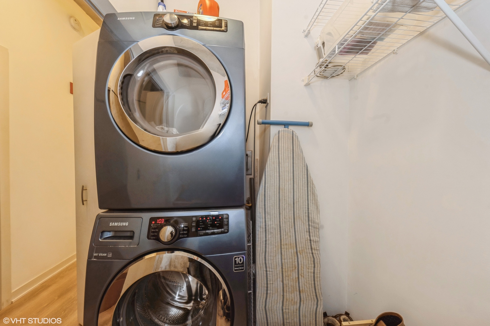 235 W VAN BUREN St #3718 Chicago, IL 60607