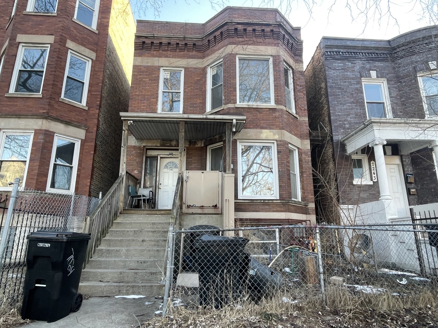 7241 S Yale Ave Chicago, IL 60621