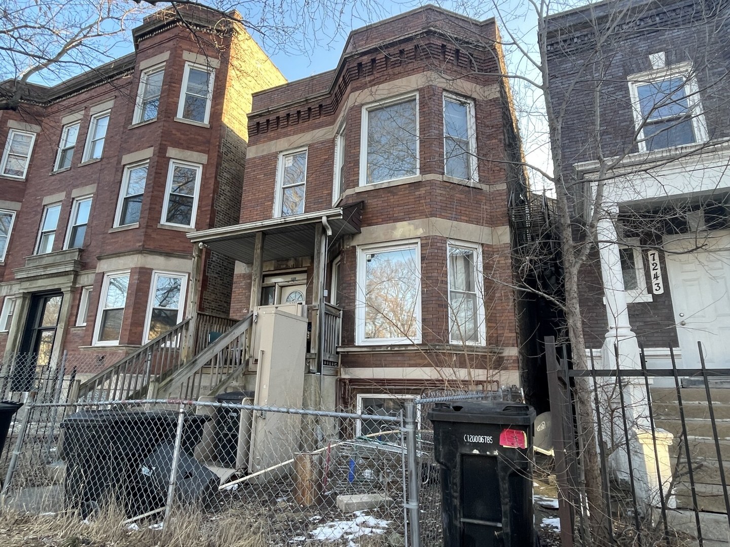 7241 S Yale Ave Chicago, IL 60621