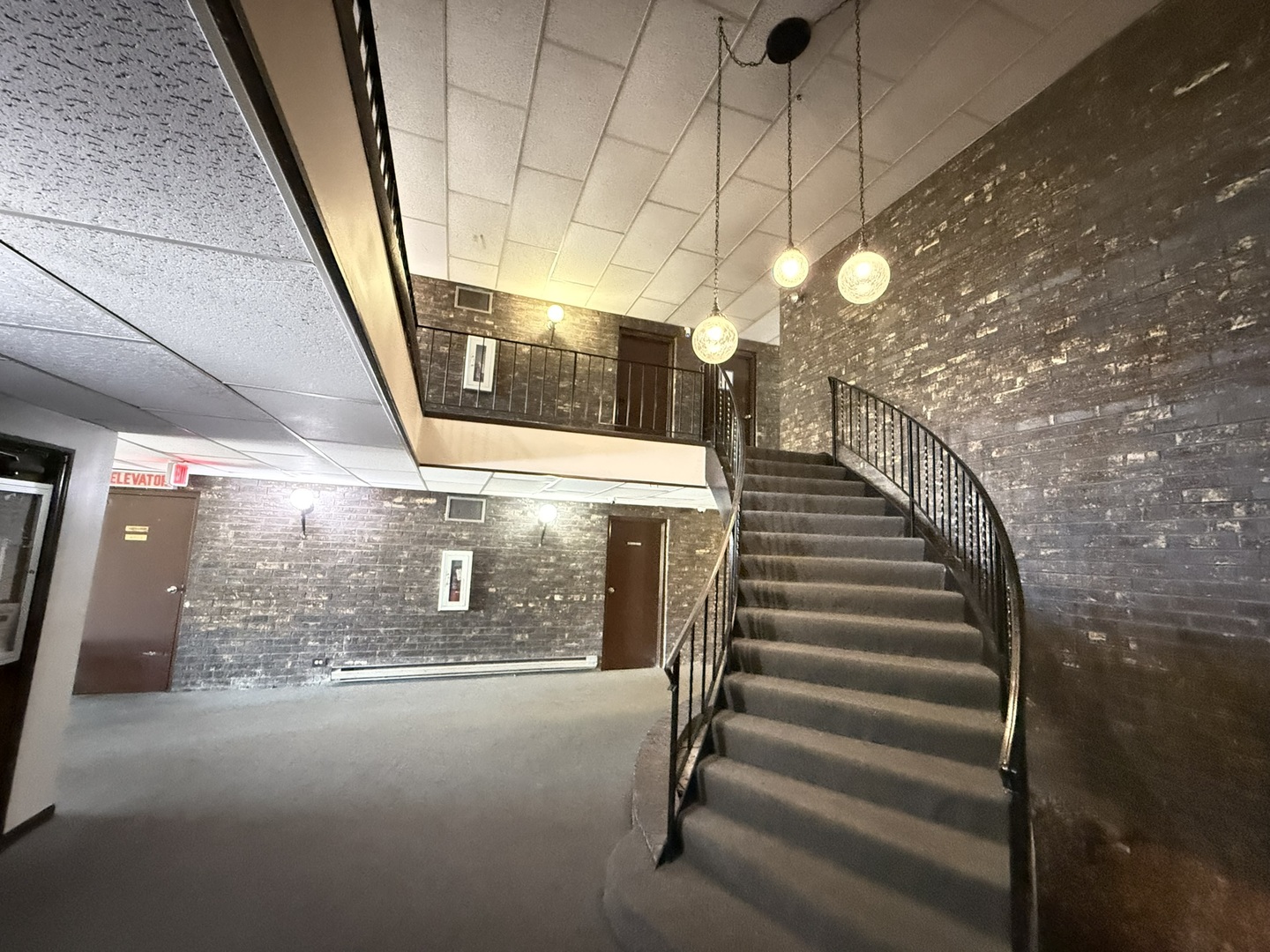 830 Elder Rd #111 Homewood, IL 60430