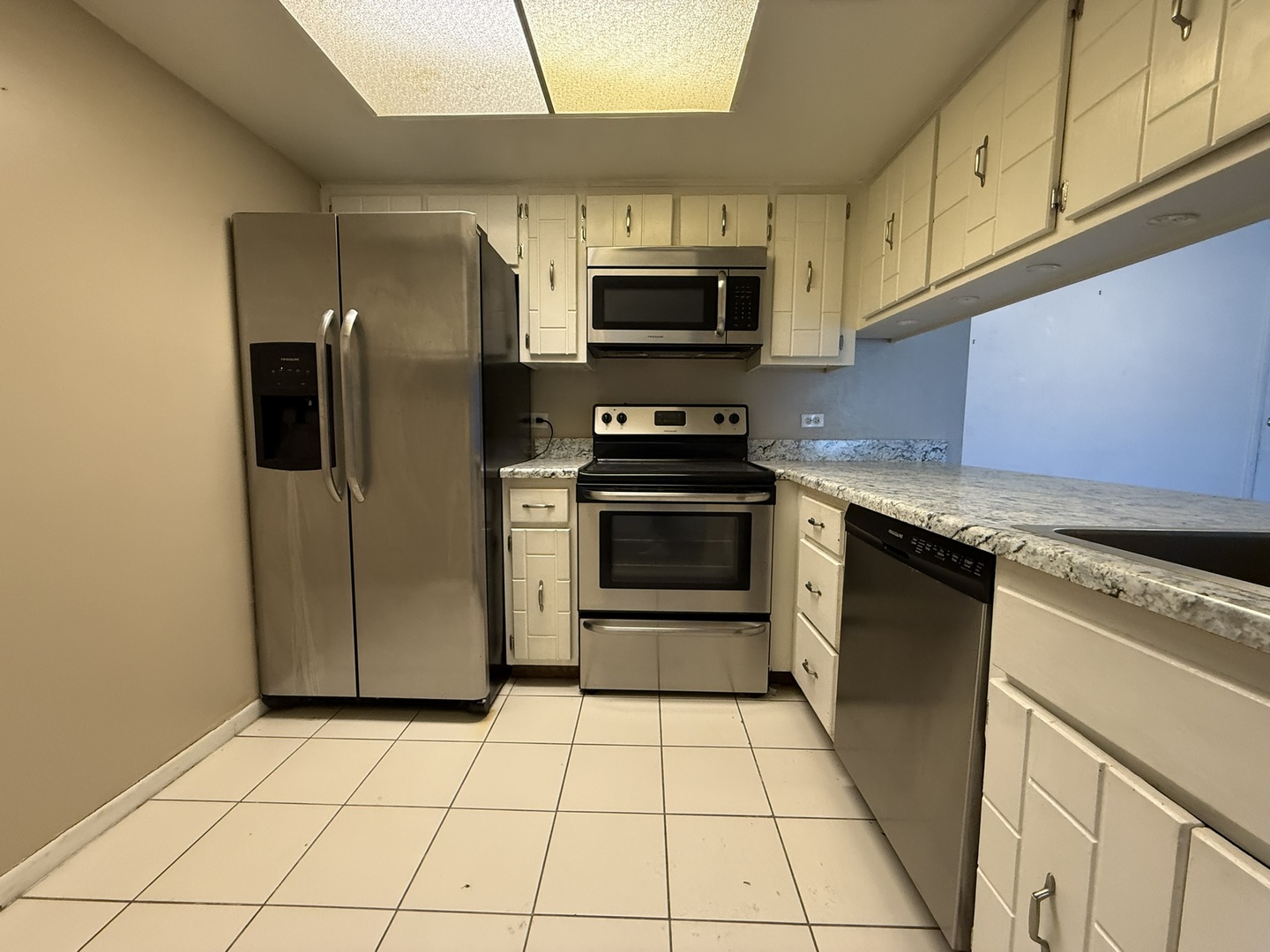 830 Elder Rd #111 Homewood, IL 60430