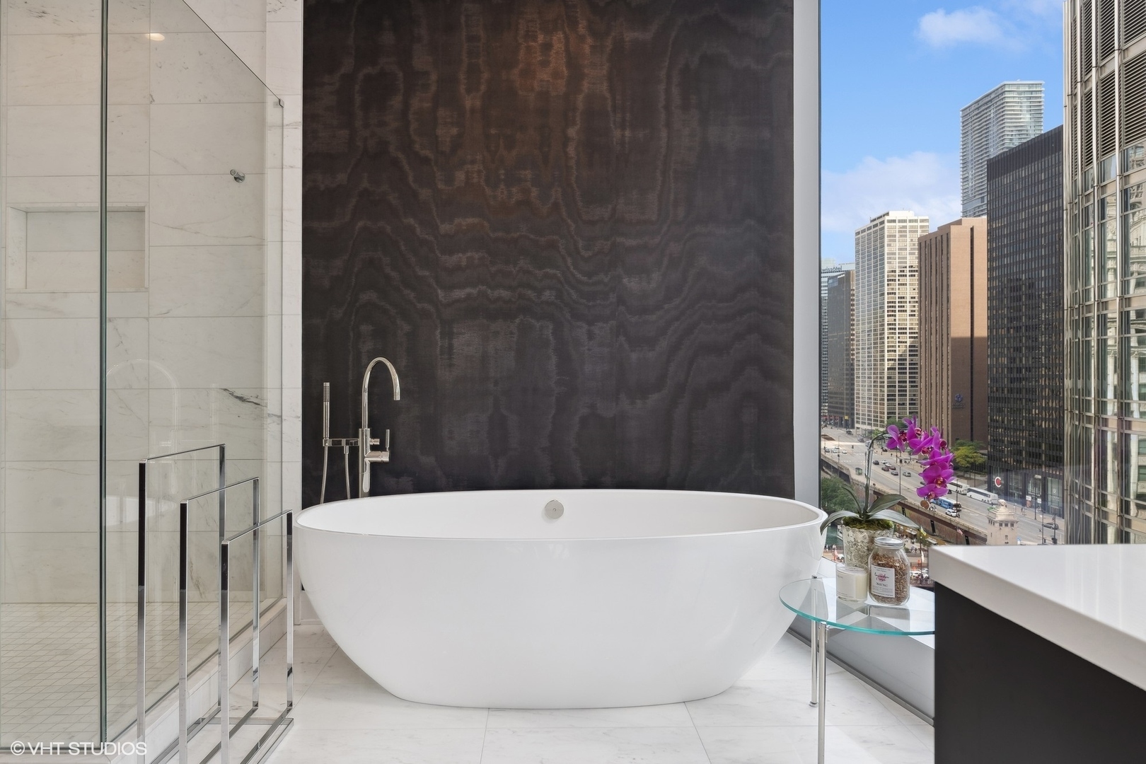 403 N Wabash Ave #14A Chicago, IL 60611