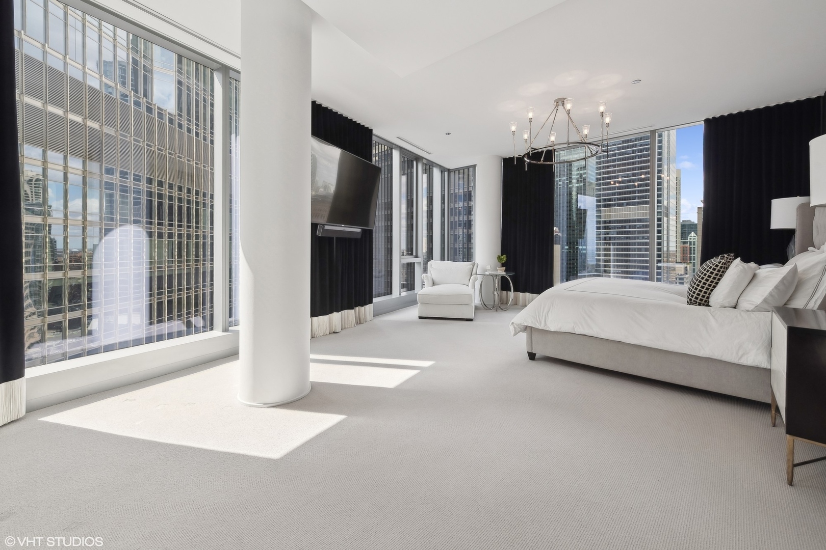 403 N Wabash Ave #14A Chicago, IL 60611