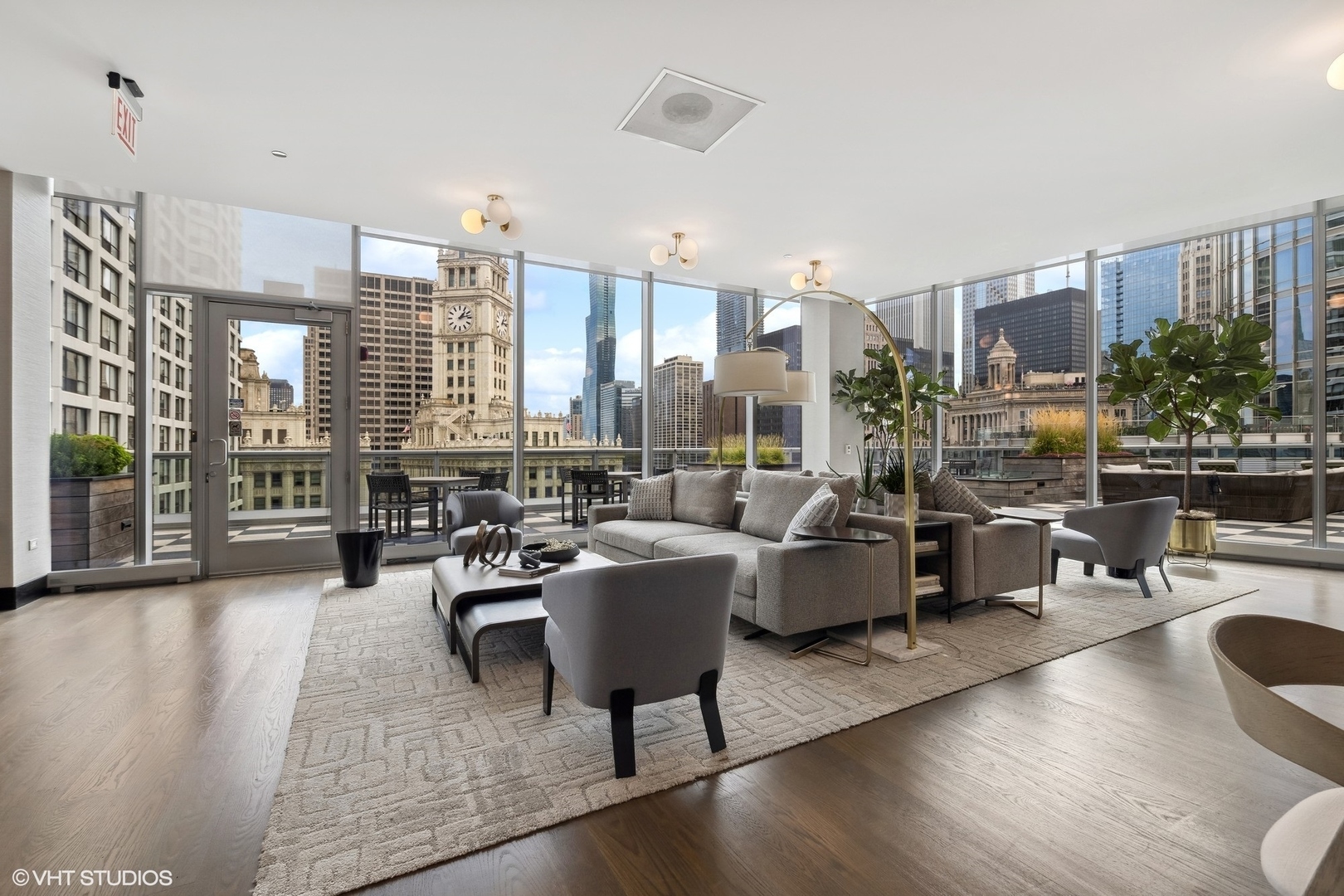 403 N Wabash Ave #14A Chicago, IL 60611