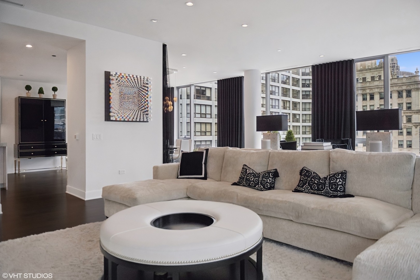 403 N Wabash Ave #14A Chicago, IL 60611