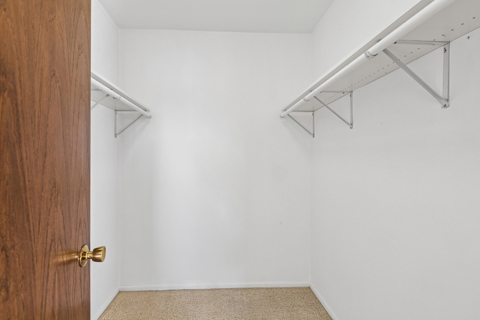 9500 N Washington St #505 Niles, IL 60714