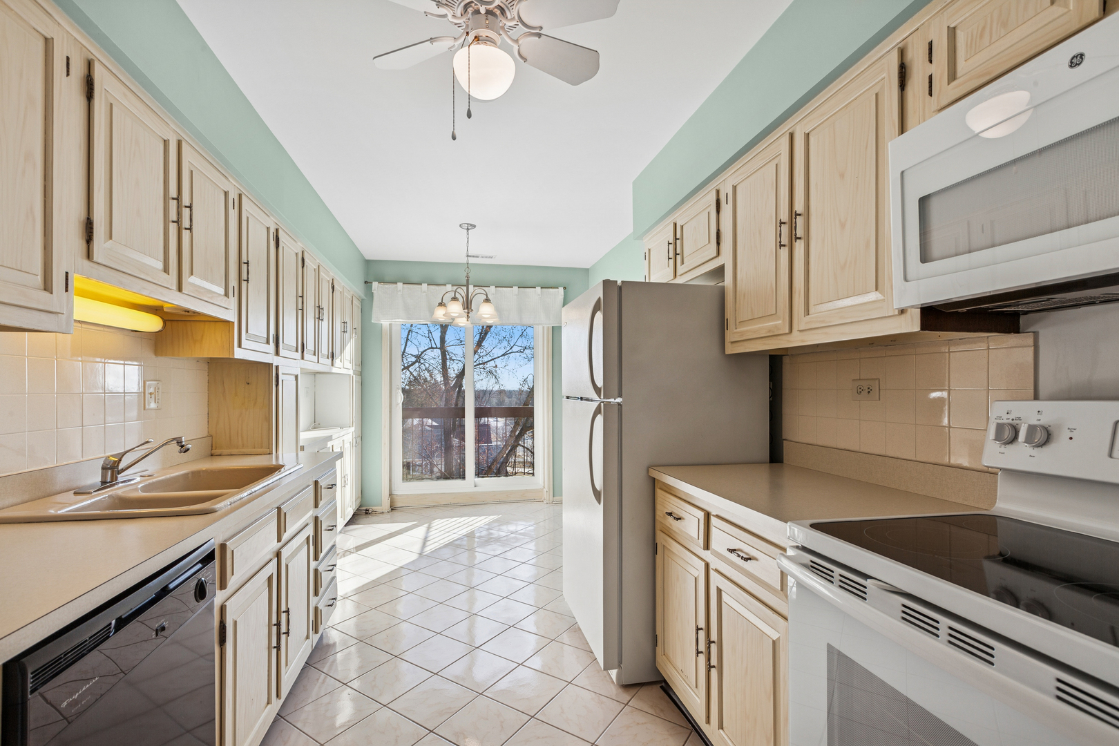 9500 N Washington St #505 Niles, IL 60714