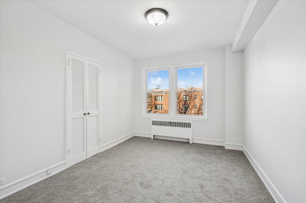 1585 Rdg Ave #301 Evanston, IL 60201