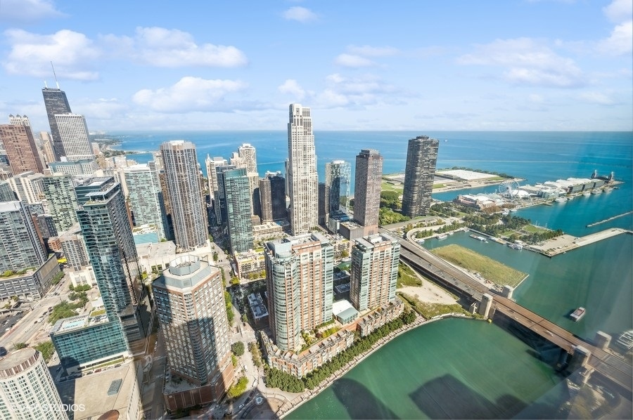 363 E Wacker Dr #5801 Chicago, IL 60601