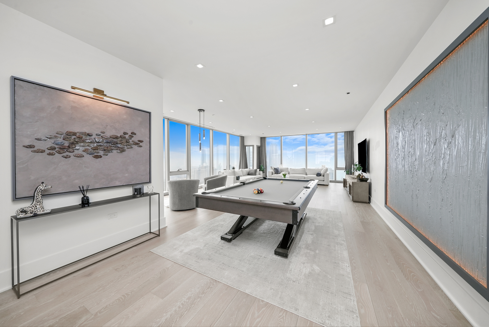 363 E Wacker Dr #5801 Chicago, IL 60601